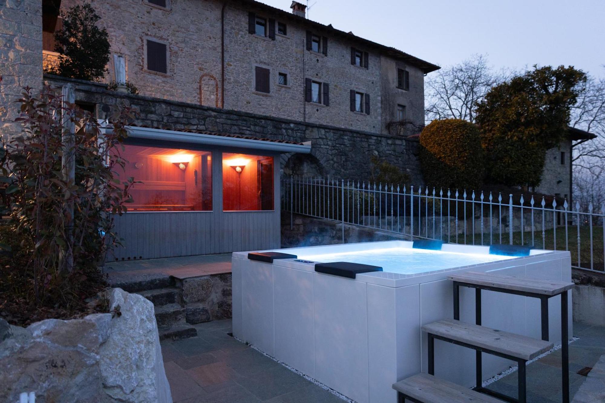 Ca' Baetti L'Antico Borgo Panzió Roncola Kültér fotó