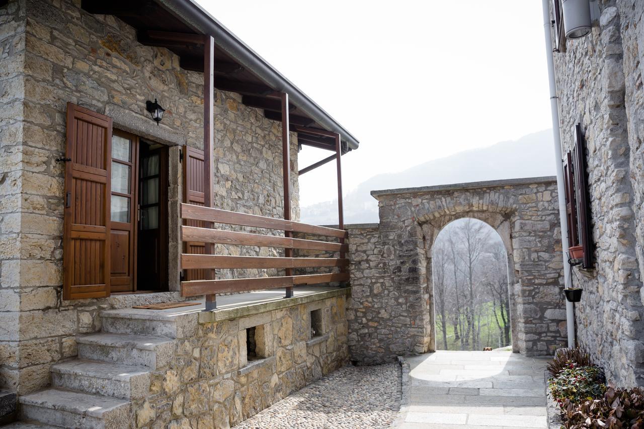 Ca' Baetti L'Antico Borgo Panzió Roncola Kültér fotó