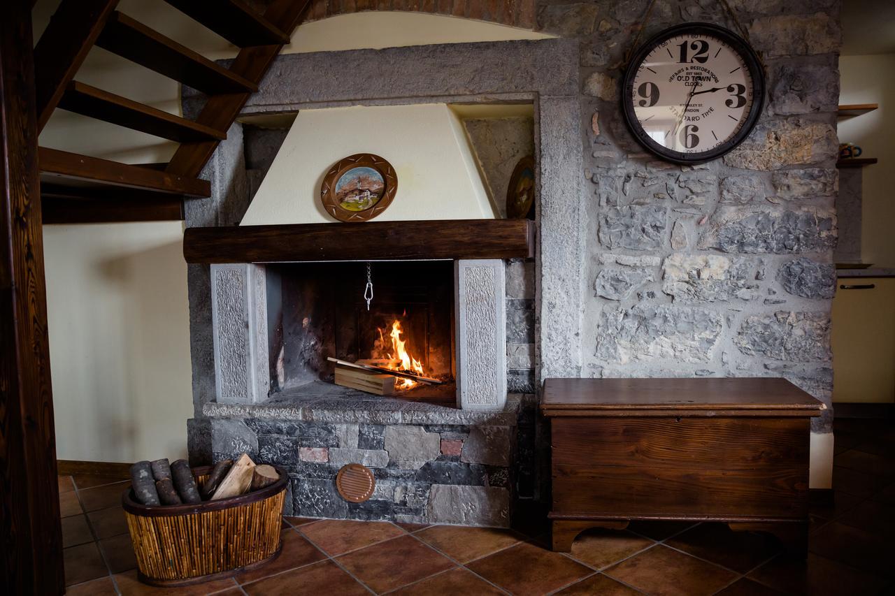Ca' Baetti L'Antico Borgo Panzió Roncola Kültér fotó