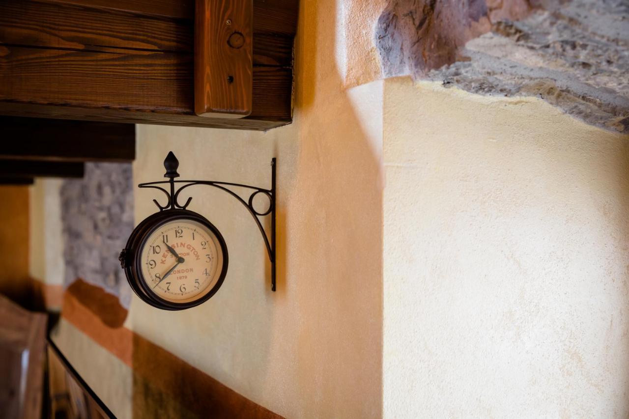 Ca' Baetti L'Antico Borgo Panzió Roncola Kültér fotó
